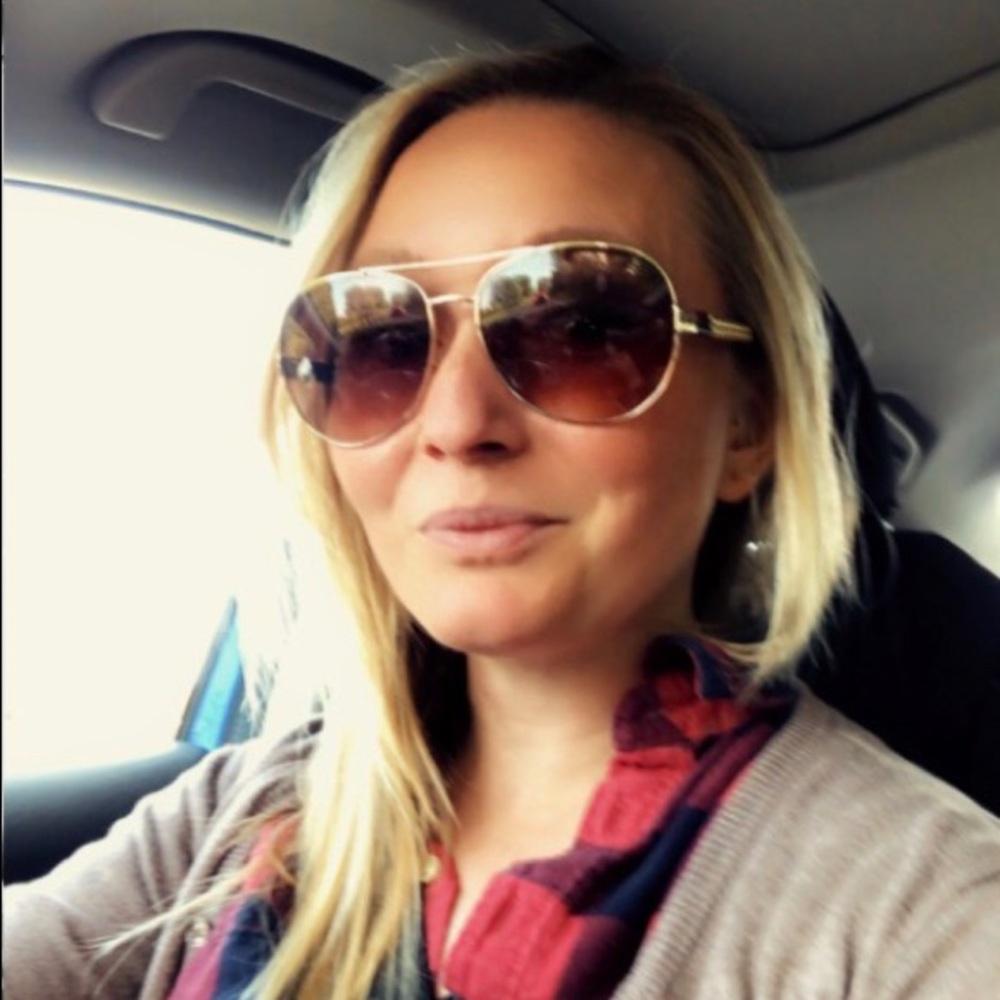 Meet your Posher, April